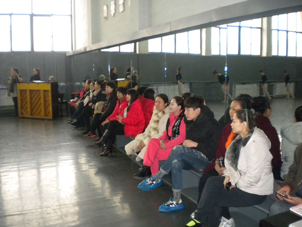 北京舞蹈学院附中7名教师来访